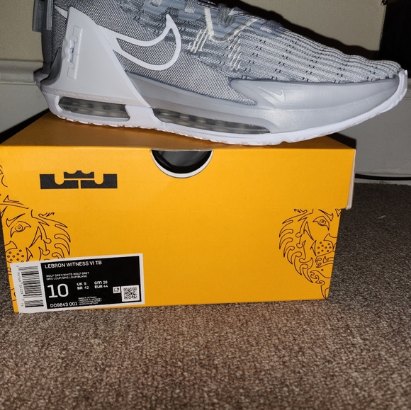Nike Lebron Witness VI Cool Grey white Men's 10 - Picture 3 of 5